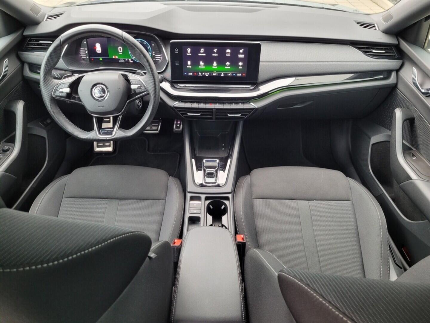 O619V07406_18.webp_OCTAVIA SportLine 2.0 TDI 110 kW automat, DPH