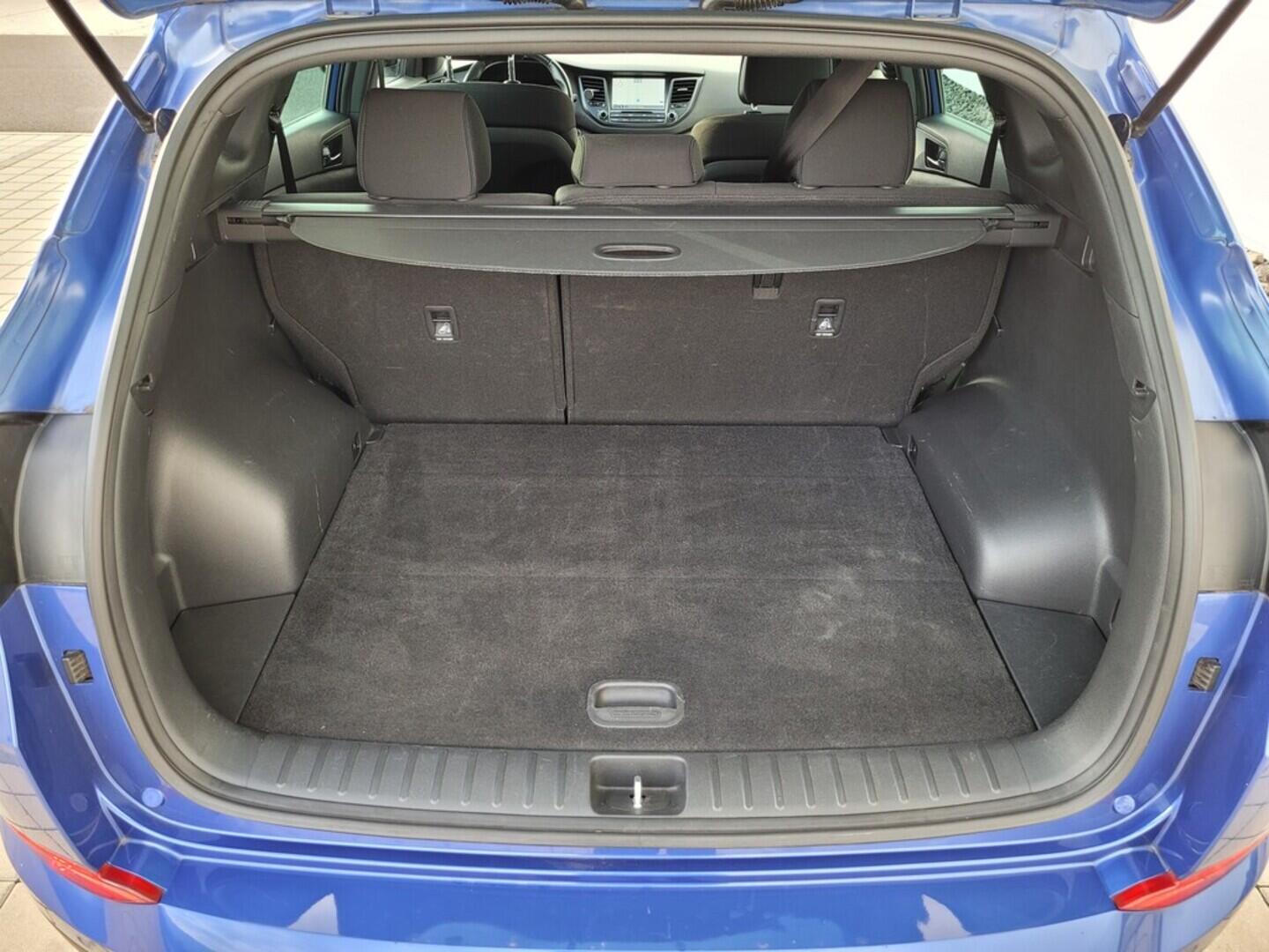 O619V07411_19.webp_TUCSON Style 2.0  100 kW manuál