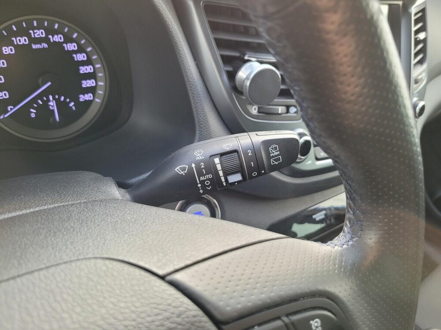 O619V07411_23.webp_TUCSON Style 2.0  100 kW manuál