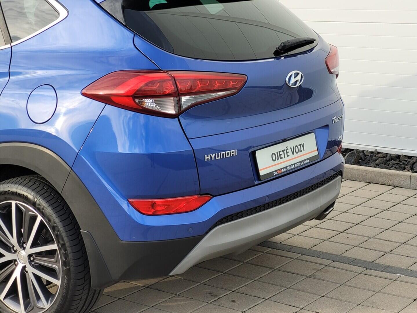 O619V07411_27.webp_TUCSON Style 2.0  100 kW manuál