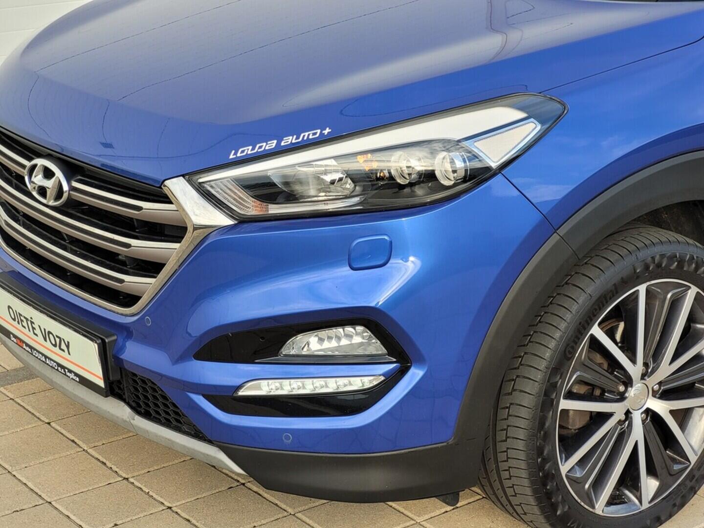 O619V07411_29.webp_TUCSON Style 2.0  100 kW manuál