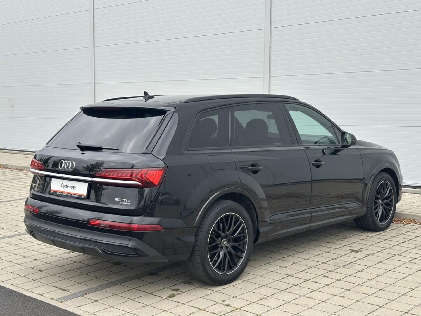 O619V07416_14.webp_Q7 S-line 3.0 TDI 210 kW automat, DPH