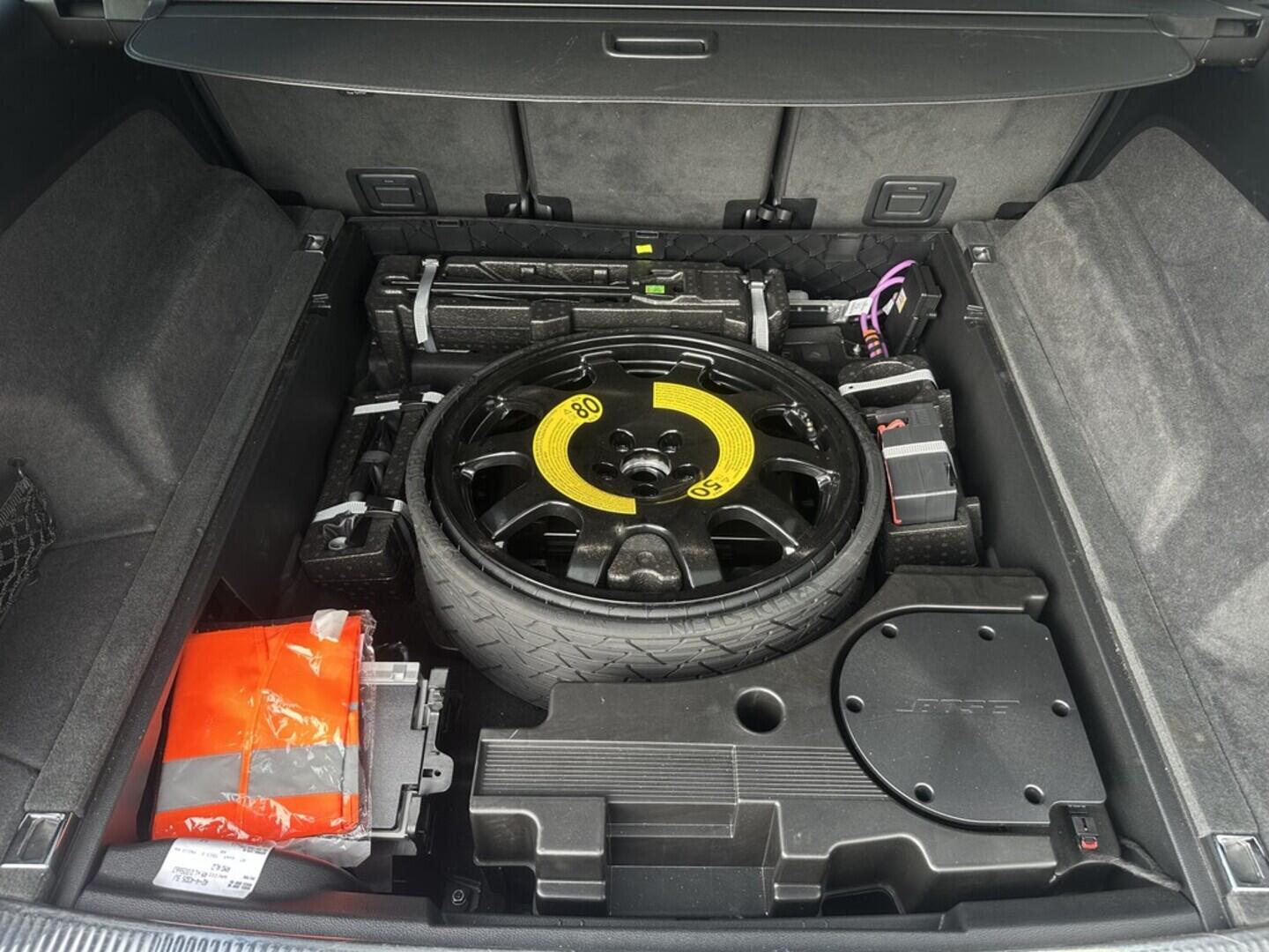 O619V07416_32.webp_Q7 S-line 3.0 TDI 210 kW automat, DPH