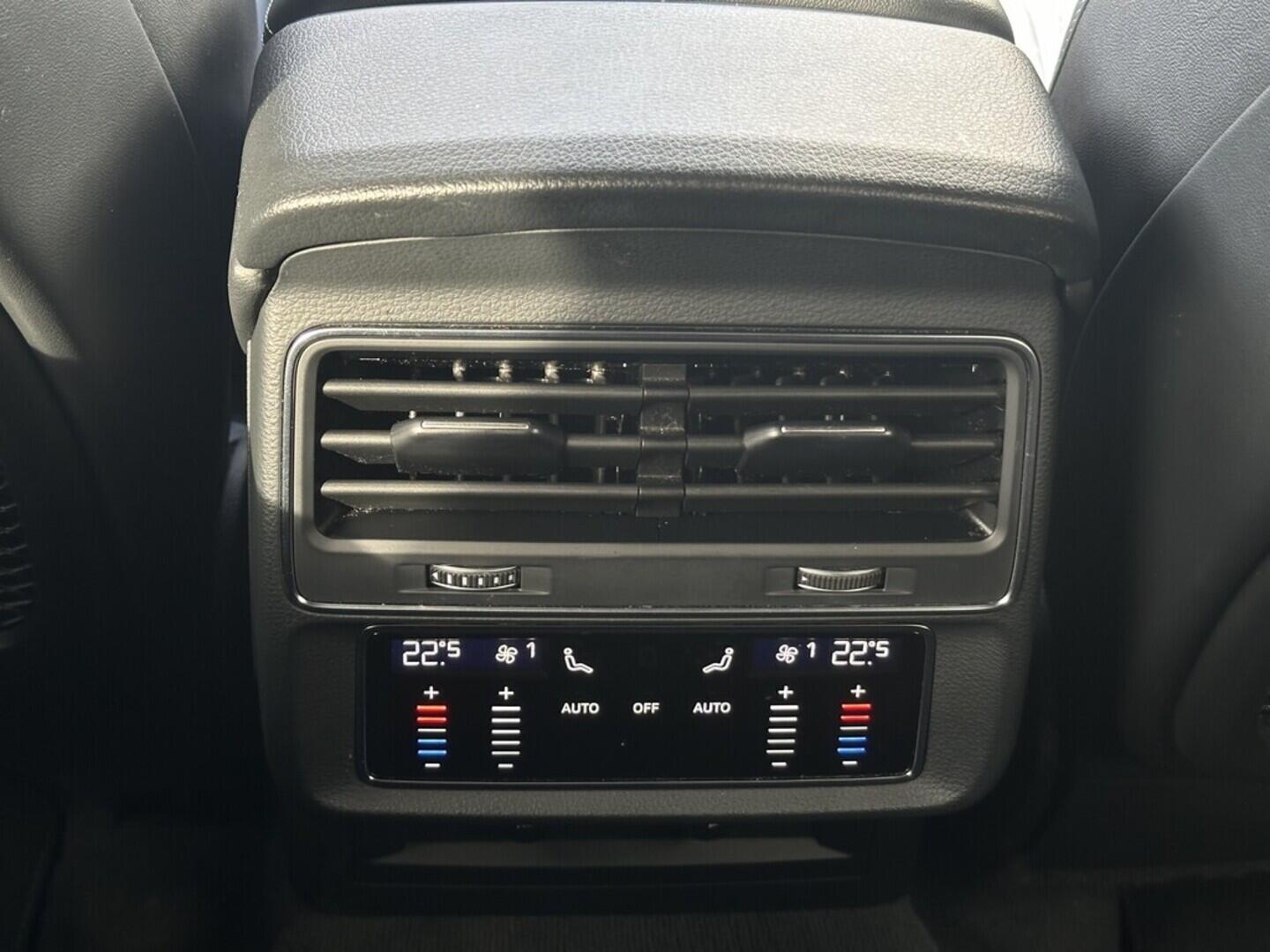 O619V07416_35.webp_Q7 S-line 3.0 TDI 210 kW automat, DPH