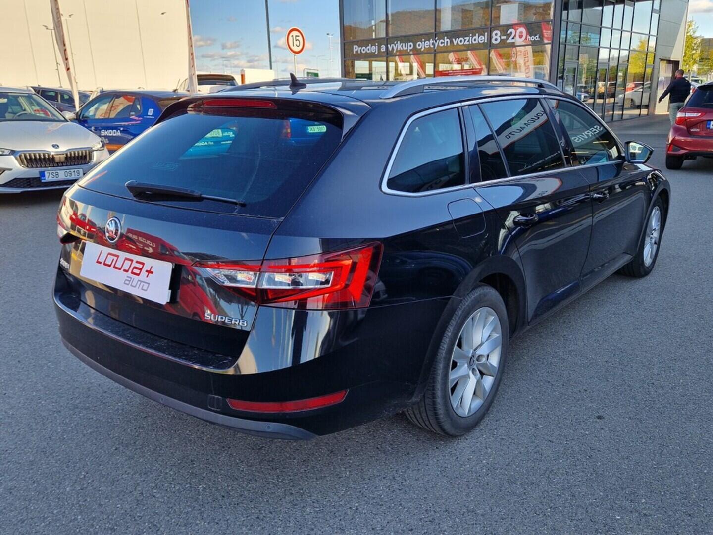 O619V07417_11.webp_SUPERB Style 2.0 TDI 110 kW automat