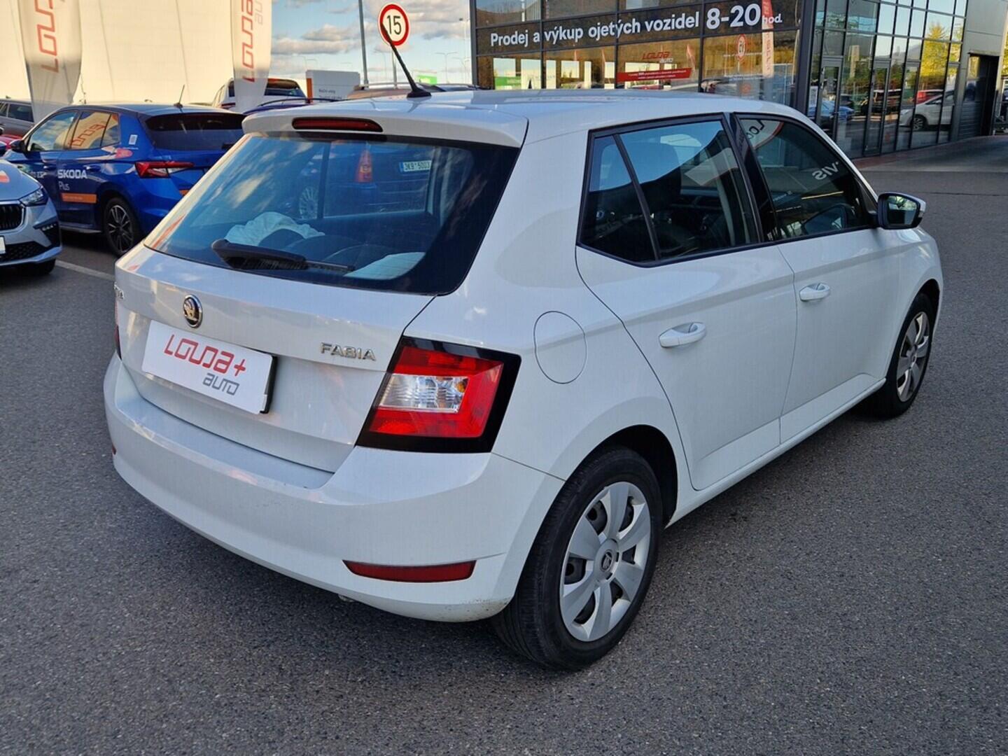 O619V07419_11.webp_FABIA Active 1.0 MPI 55 kW manuál