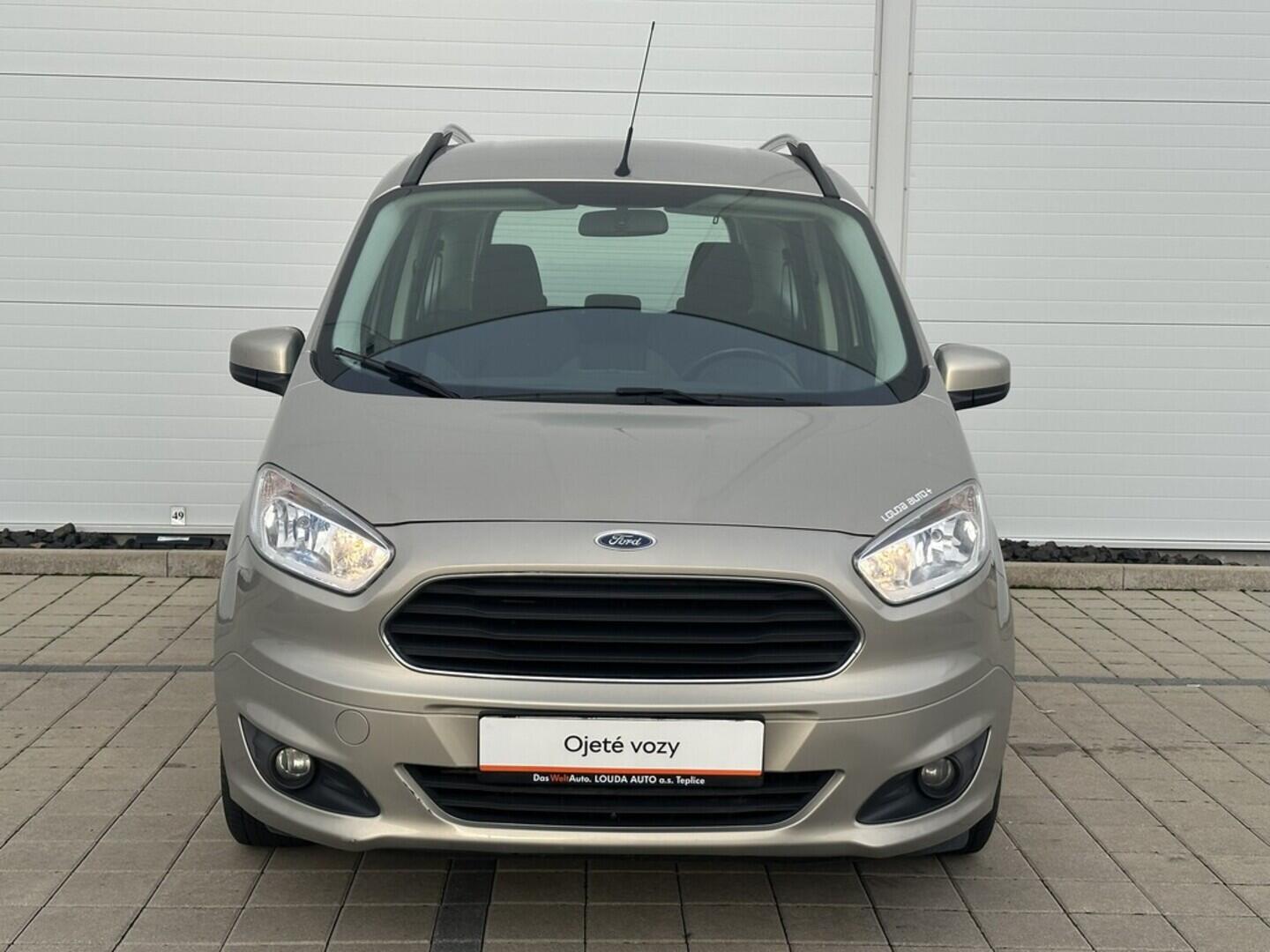 O619V07420_11.webp_TOURNEO COURIER  1.0 EcoBoost 74 kW manuál