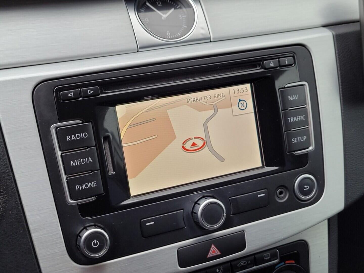 O619V07422_25.webp_PASSAT VARIANT Highline 2.0 TDI 103 kW manuál