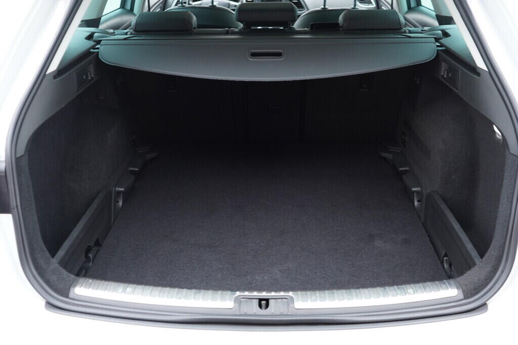 O619V07425_38.webp_LEON ST FR 2.0 TDI 110 kW manuál