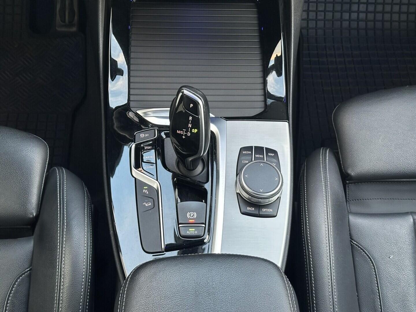 O619V07430_21.webp_X3 xDrive30d Mpaket 3.0 30d 195 kW automat