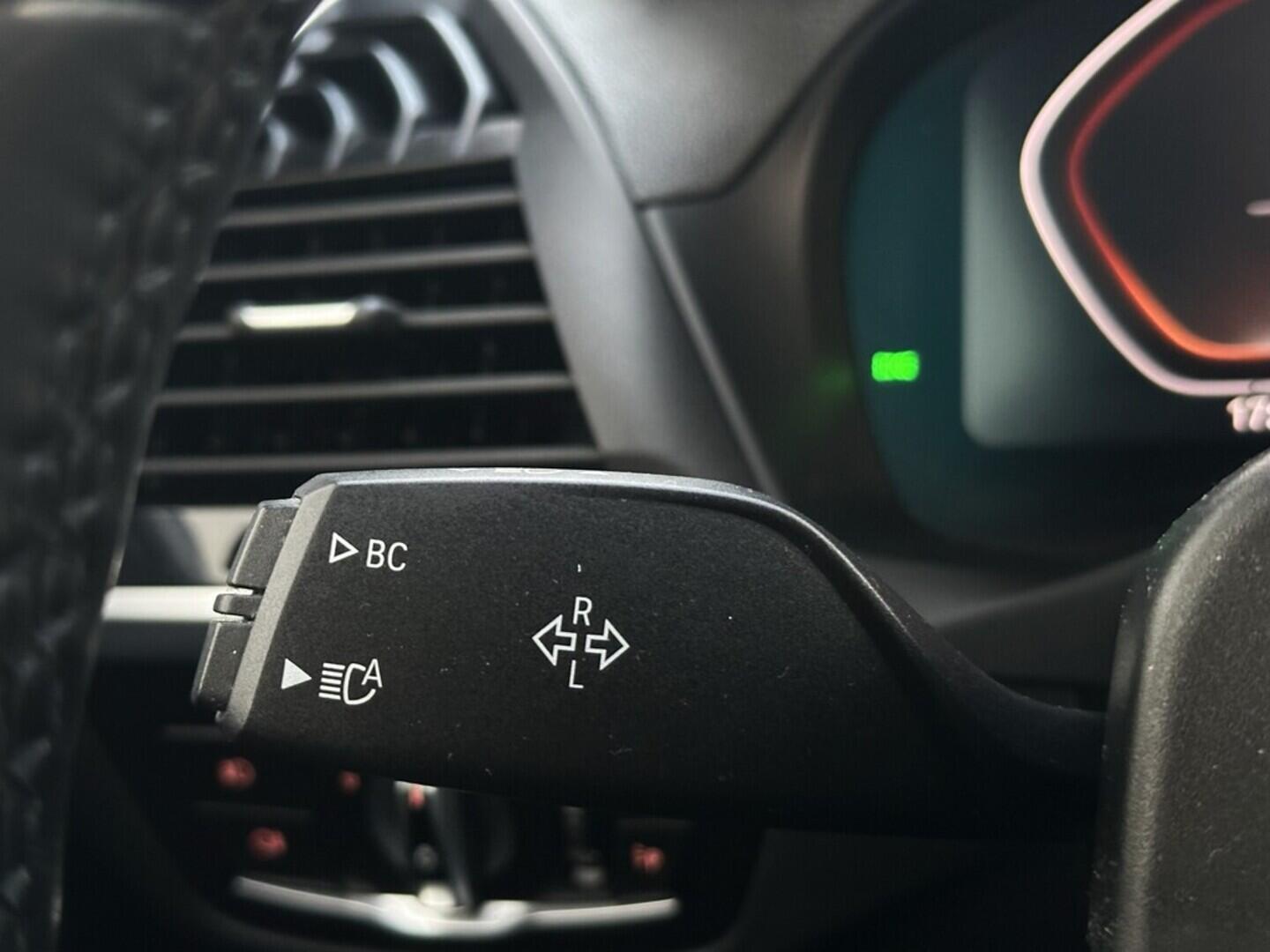 O619V07430_24.webp_X3 xDrive30d Mpaket 3.0 30d 195 kW automat