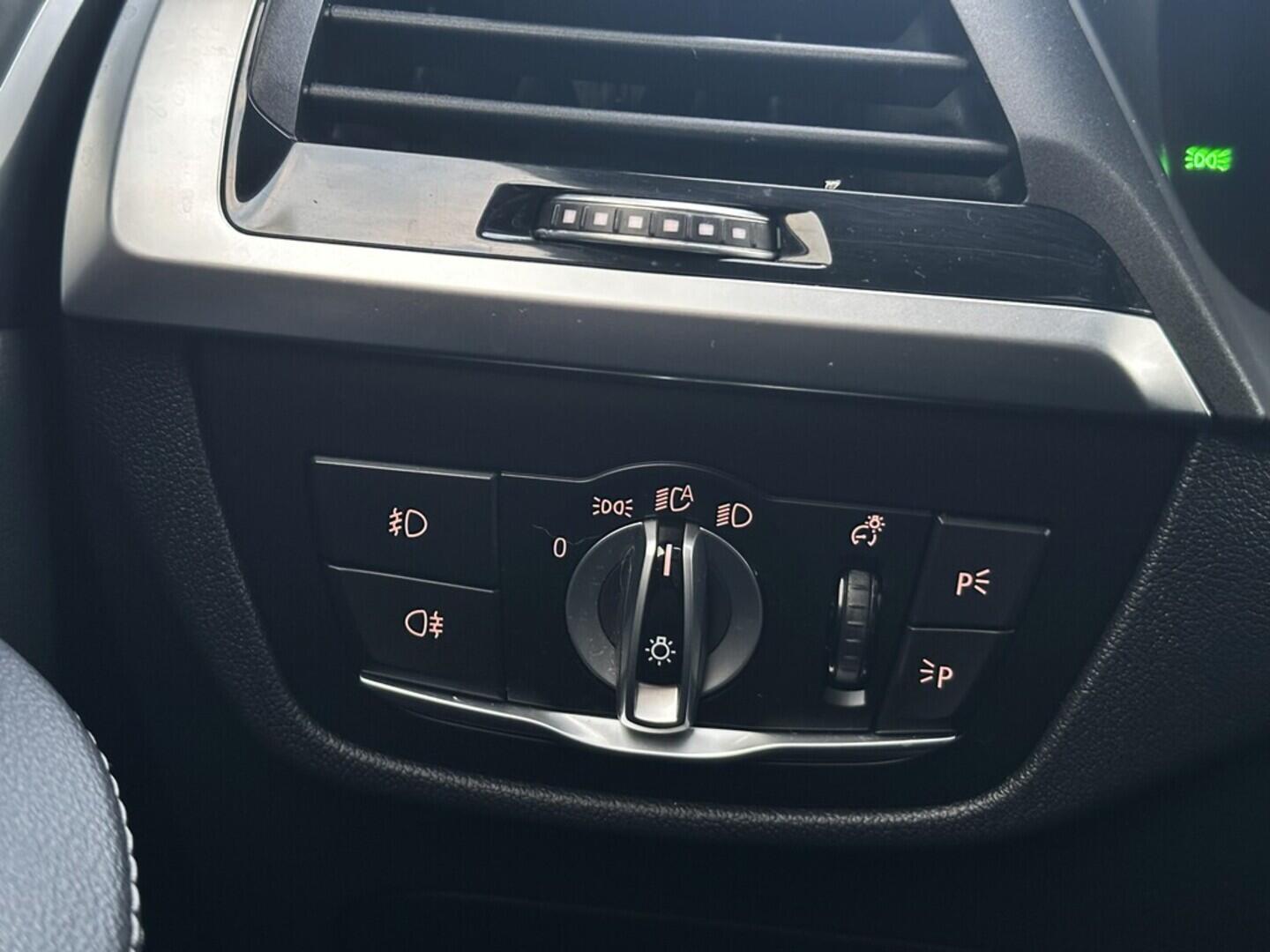 O619V07430_27.webp_X3 xDrive30d Mpaket 3.0 30d 195 kW automat