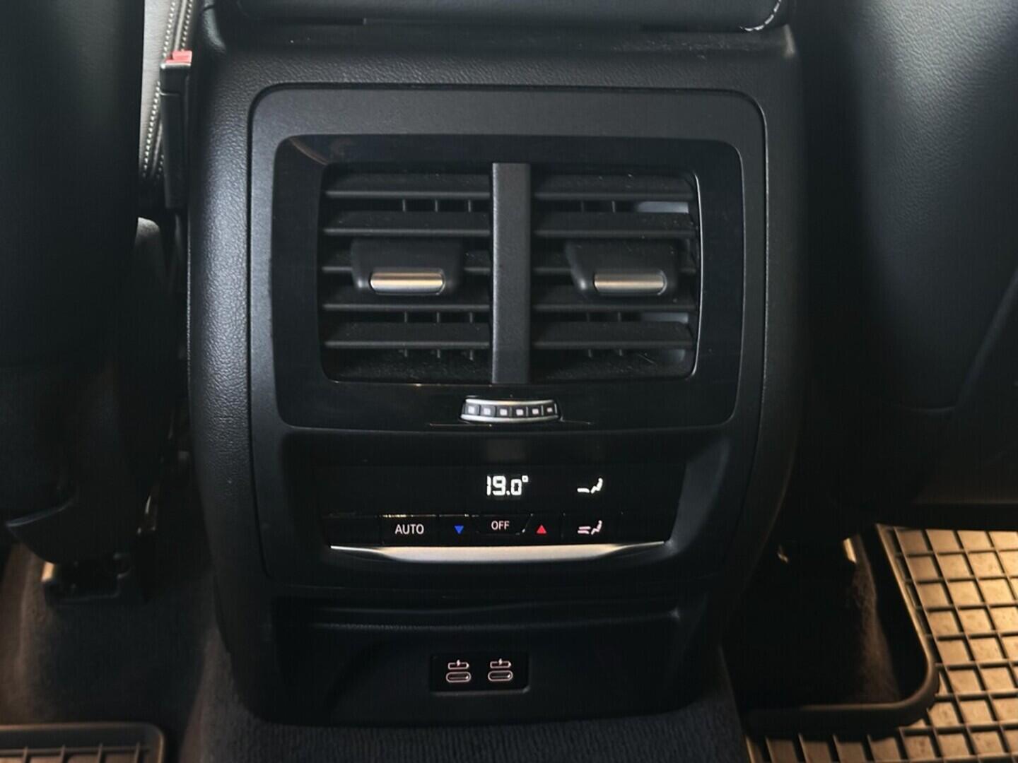 O619V07430_32.webp_X3 xDrive30d Mpaket 3.0 30d 195 kW automat