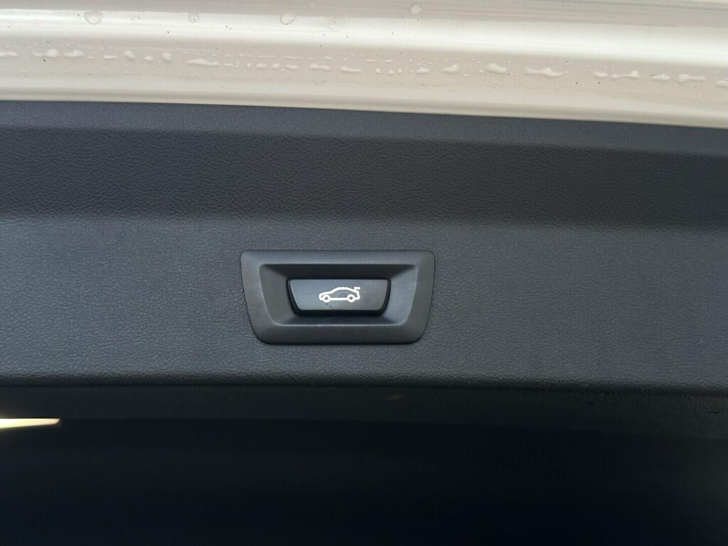 O619V07430_34.webp_X3 xDrive30d Mpaket 3.0 30d 195 kW automat