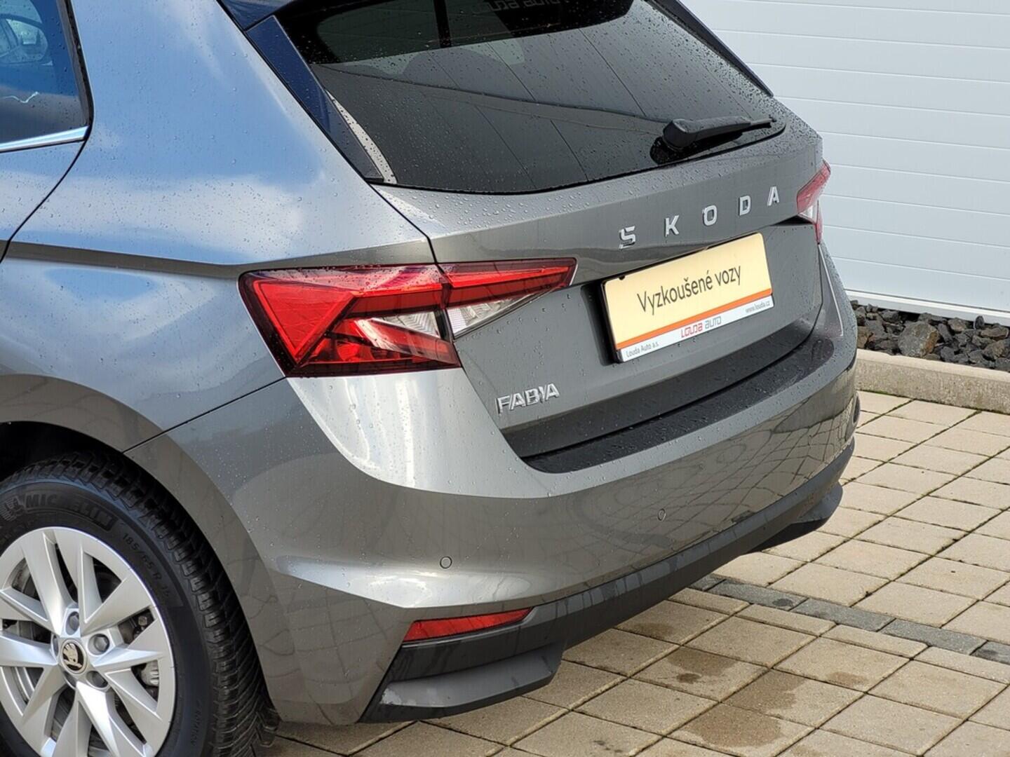 O619V07431_27.webp_FABIA Top Selection 1.0 TSI 85 kW automat, DPH