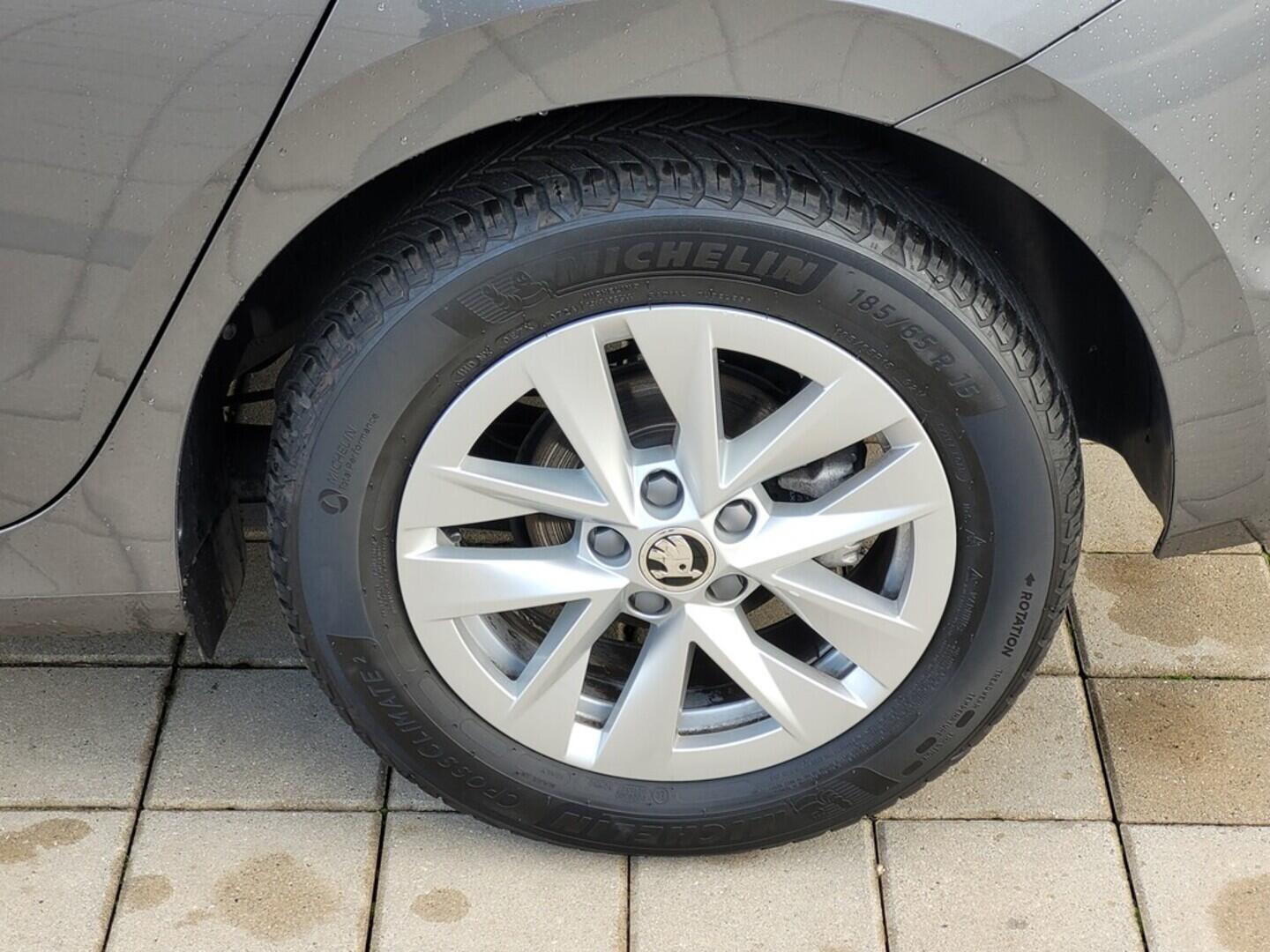 O619V07431_28.webp_FABIA Top Selection 1.0 TSI 85 kW automat, DPH