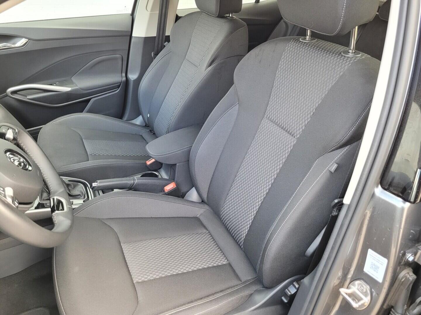 O619V07431_32.webp_FABIA Top Selection 1.0 TSI 85 kW automat, DPH