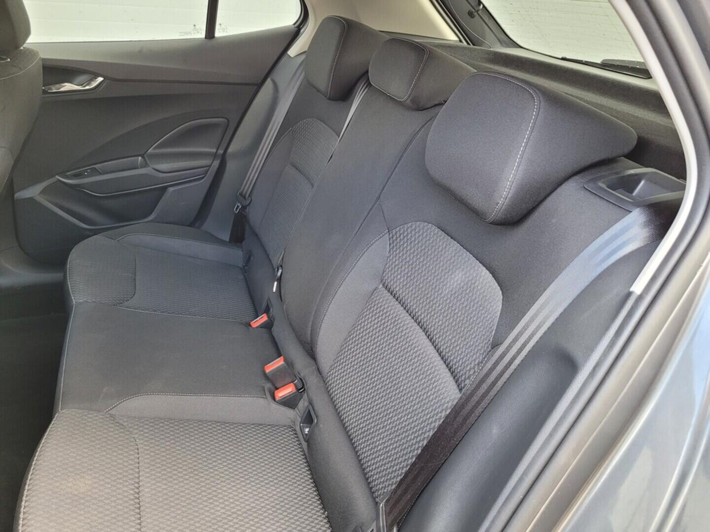 O619V07431_33.webp_FABIA Top Selection 1.0 TSI 85 kW automat, DPH