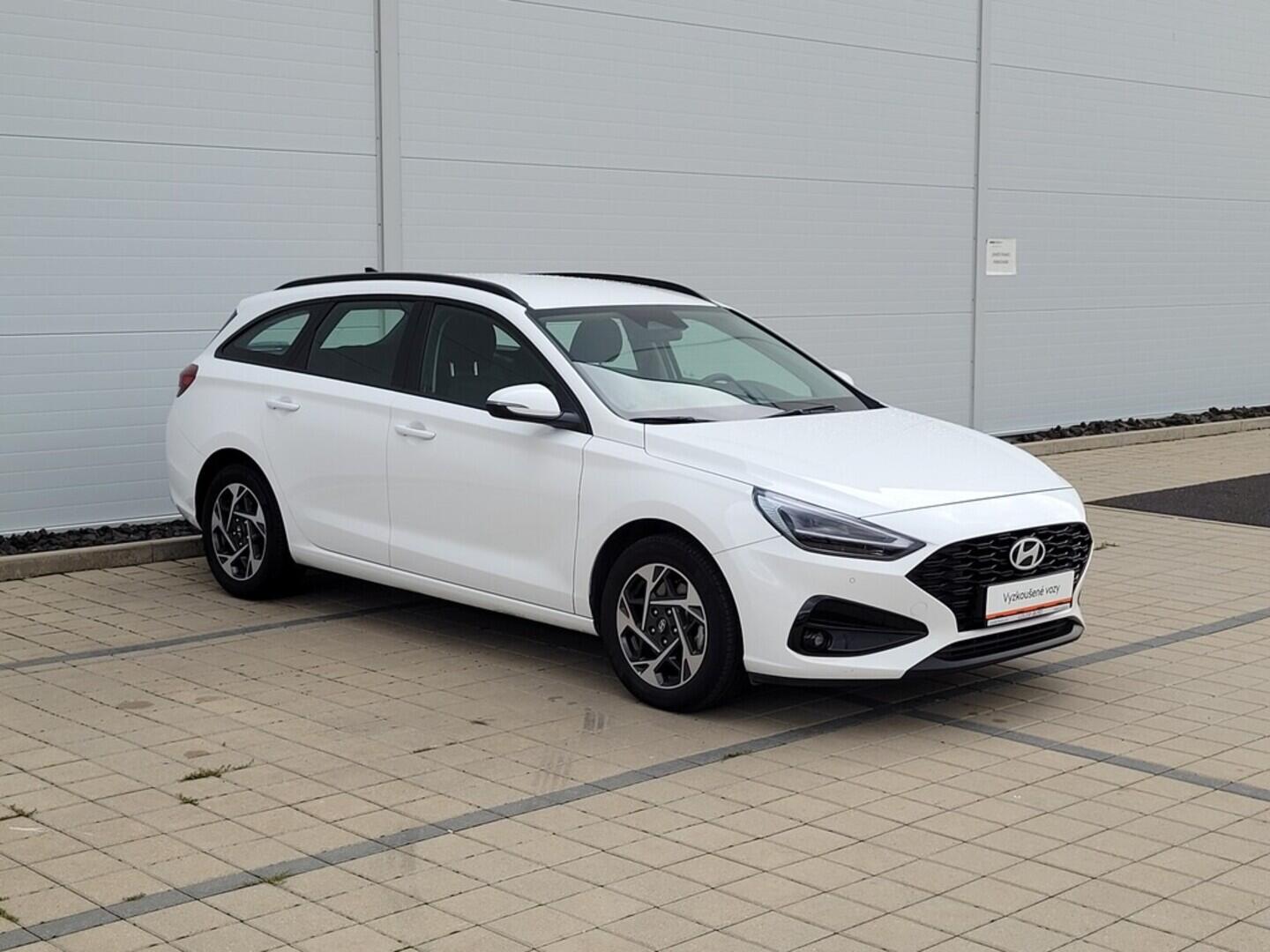 O619V07435_11.webp_I30 WG MY25  Smart 1,5i  1.5 DPI 70 kW manuál, DPH