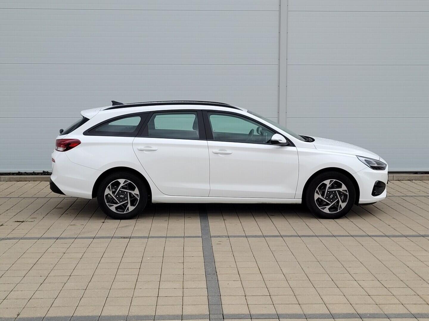 O619V07435_12.webp_I30 WG MY25  Smart 1,5i  1.5 DPI 70 kW manuál, DPH