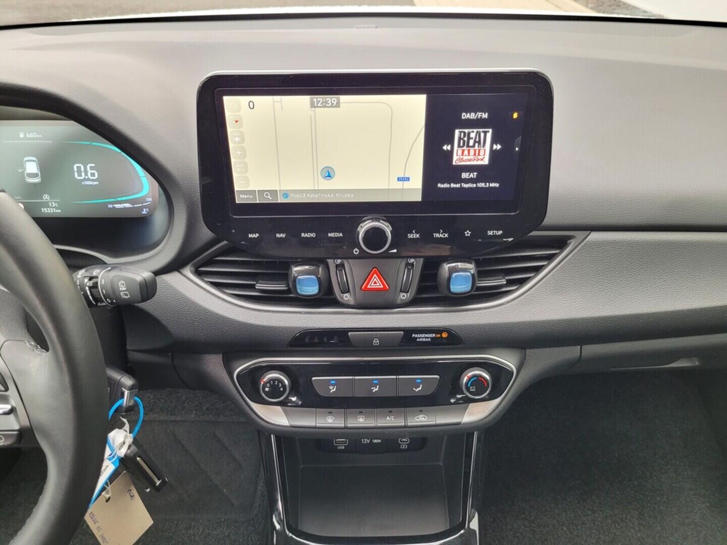 O619V07435_27.webp_I30 WG MY25  Smart 1,5i  1.5 DPI 70 kW manuál, DPH