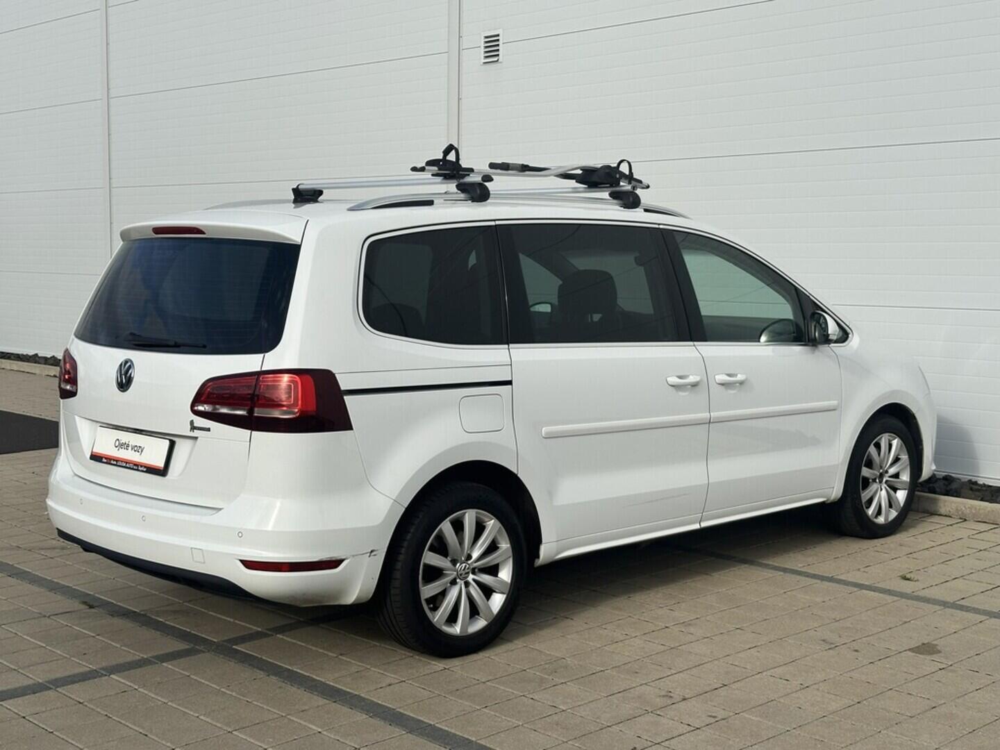 O619V07437_14.webp_SHARAN Highline 4Motion 2.0 TDI 110 kW manuál