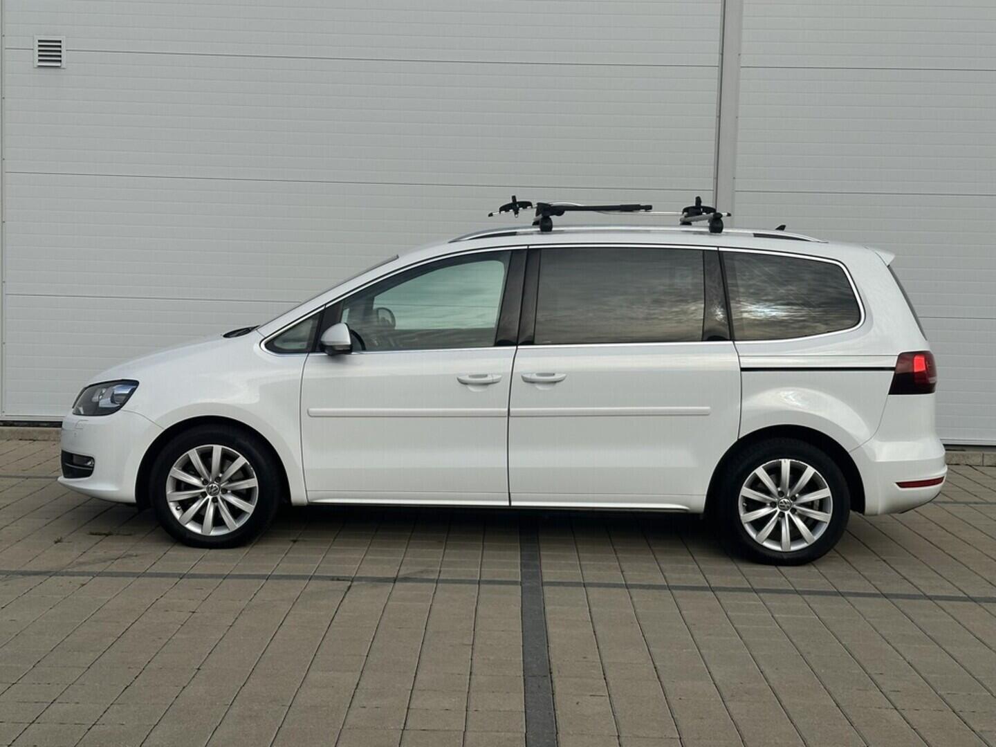 O619V07437_17.webp_SHARAN Highline 4Motion 2.0 TDI 110 kW manuál