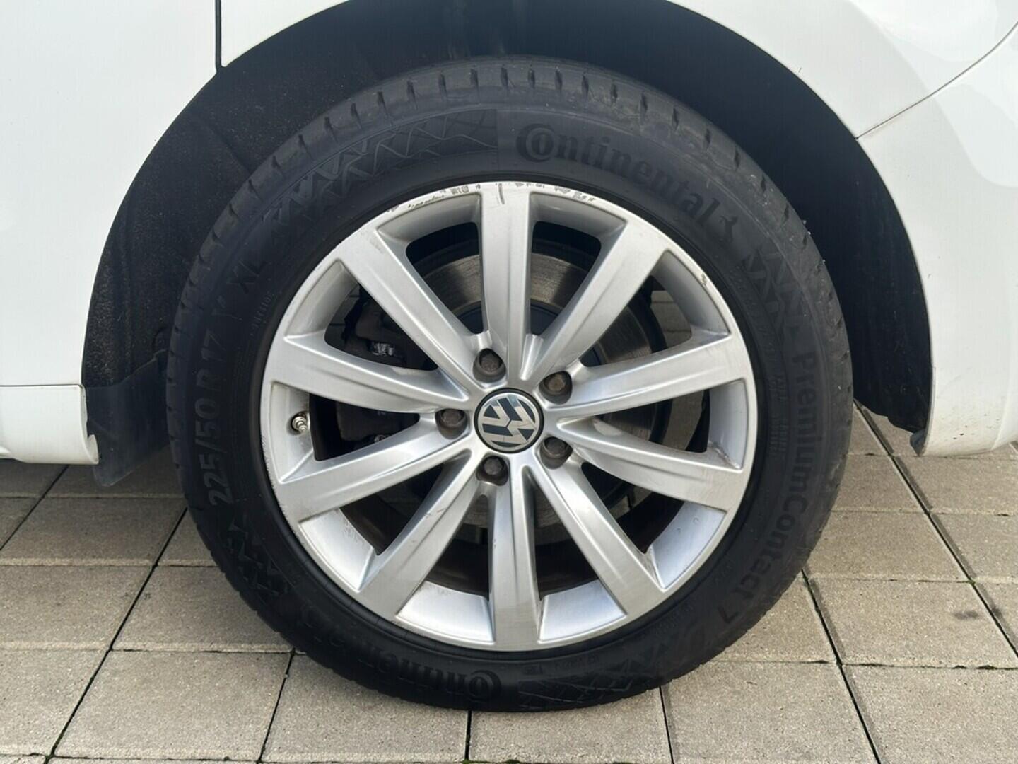 O619V07437_30.webp_SHARAN Highline 4Motion 2.0 TDI 110 kW manuál