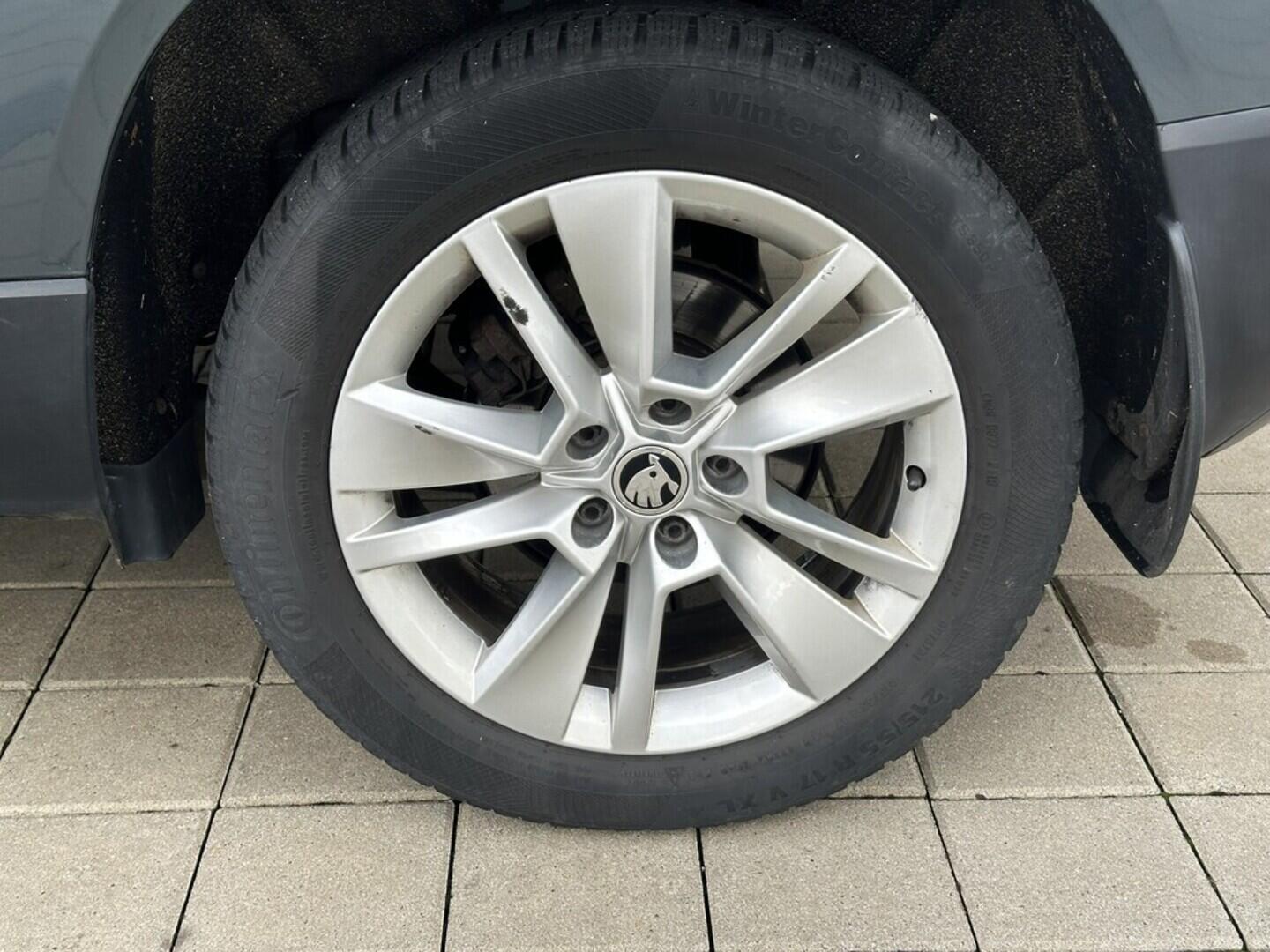 O619V07439_31.webp_KAROQ Style 1.5 TSI 110 kW manuál