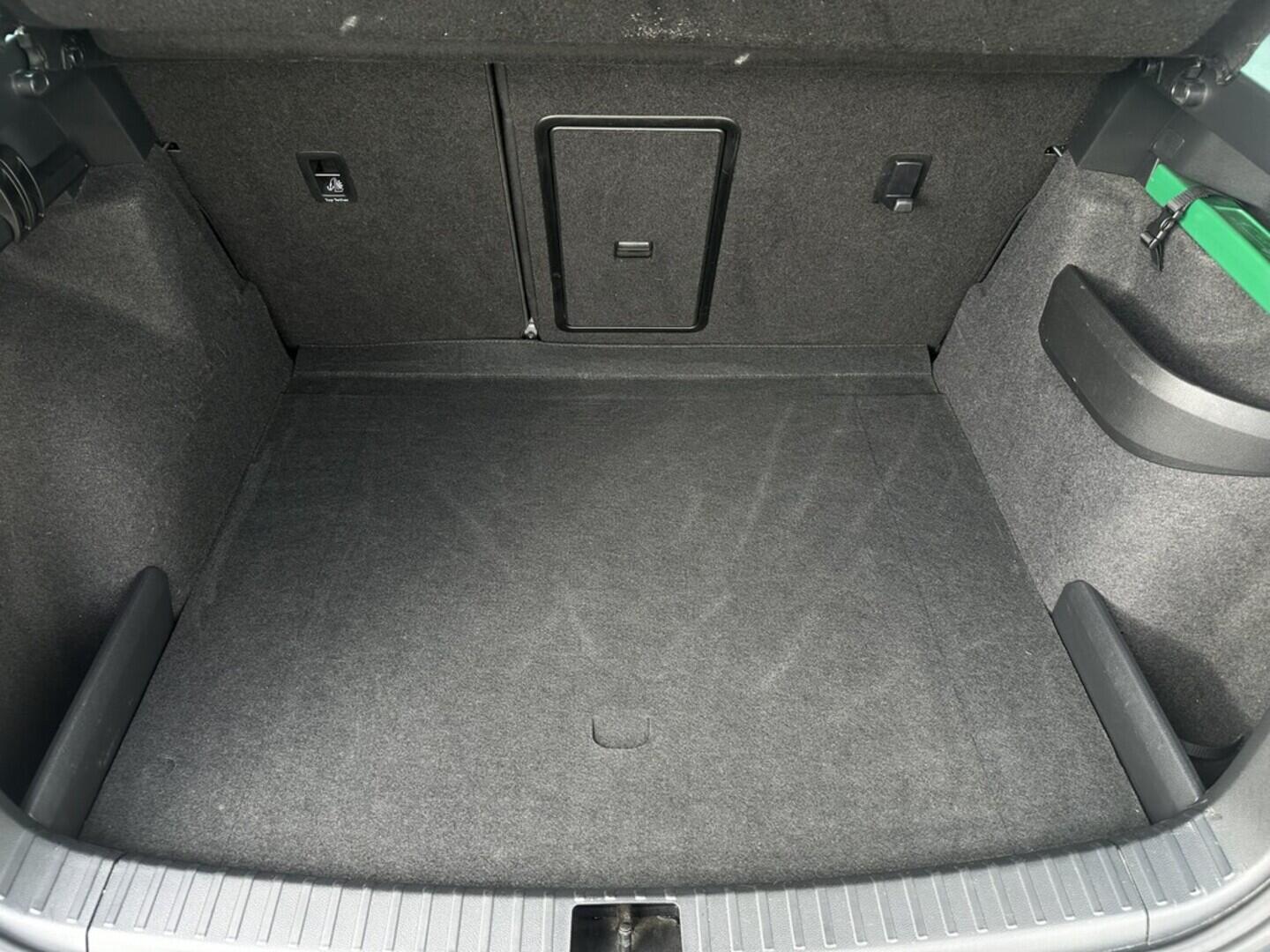 O619V07439_32.webp_KAROQ Style 1.5 TSI 110 kW manuál