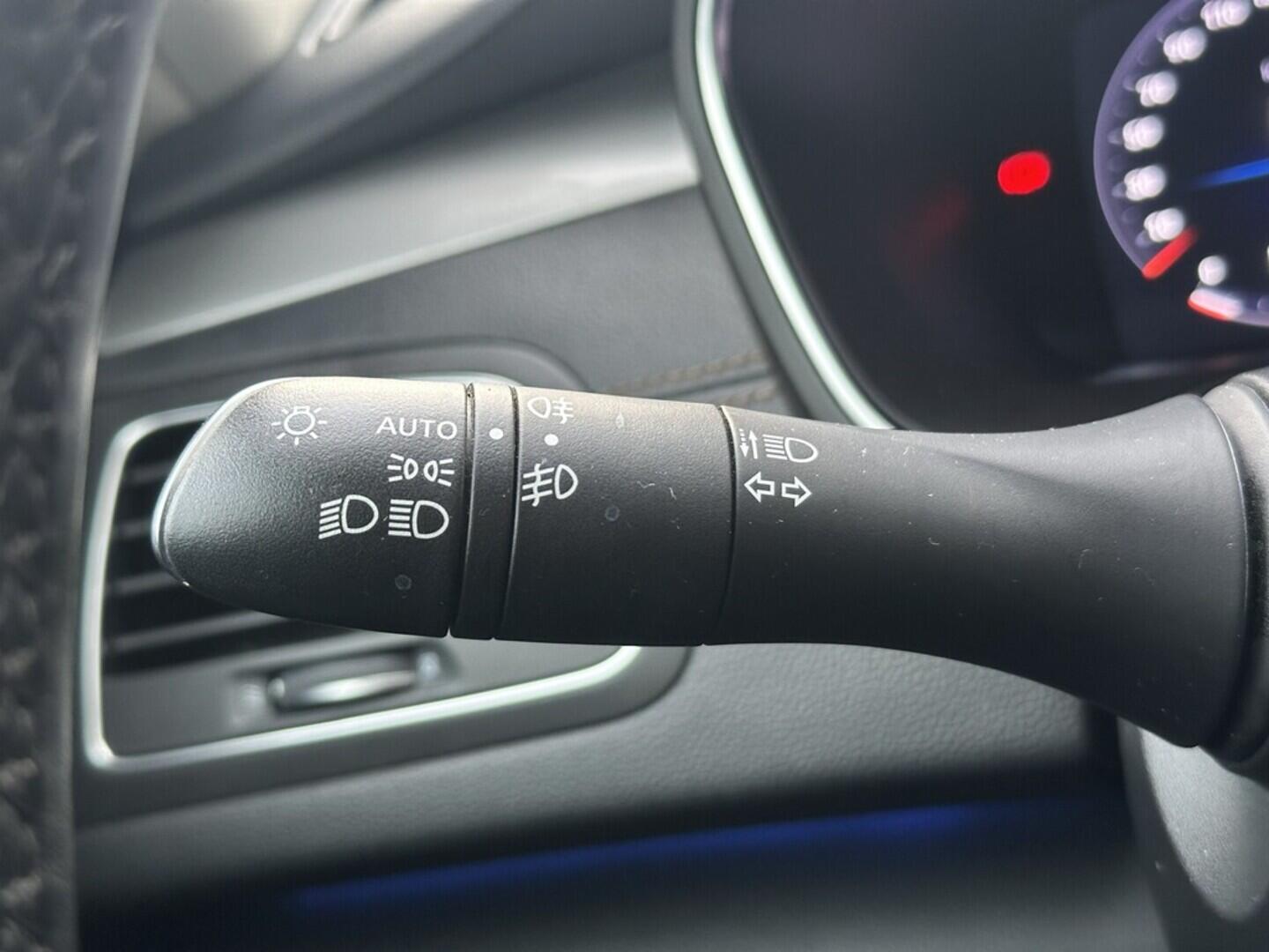 O619V07440_21.webp_TALISMAN Intens 2.0 DCI 118 kW automat