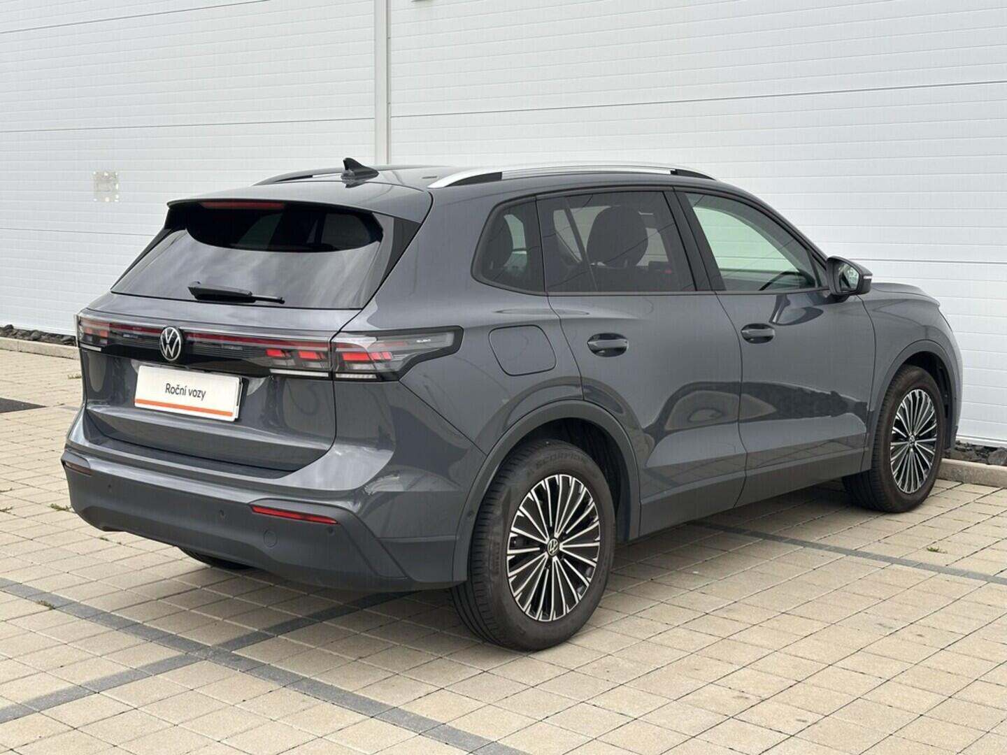 O619V07441_14.webp_TIGUAN People 1,5 eTSI  1.5 TSI 110 kW automat, DPH