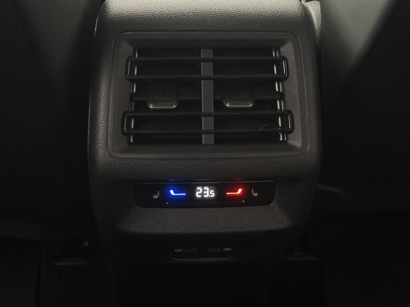 O619V07441_30.webp_TIGUAN People 1,5 eTSI  1.5 TSI 110 kW automat, DPH