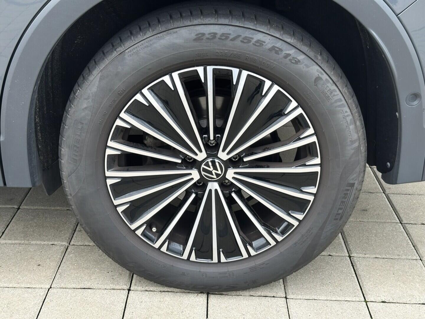 O619V07441_32.webp_TIGUAN People 1,5 eTSI  1.5 TSI 110 kW automat, DPH