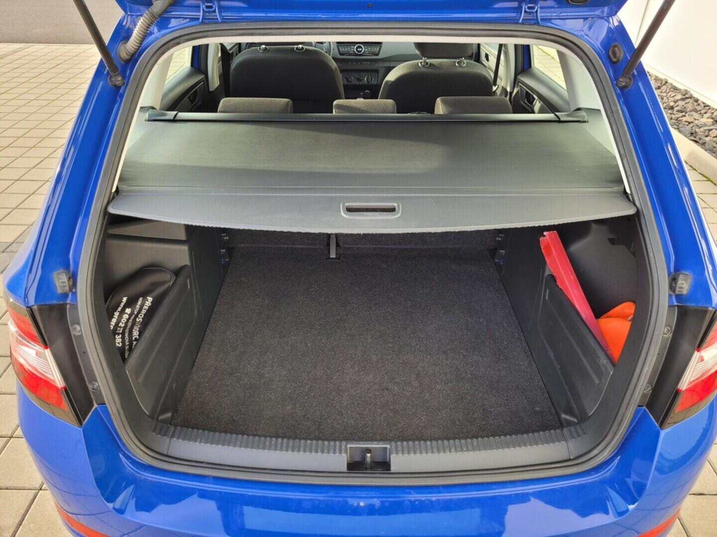 O619V07444_19.webp_FABIA Active 1.0 TSI 70 kW manuál, DPH