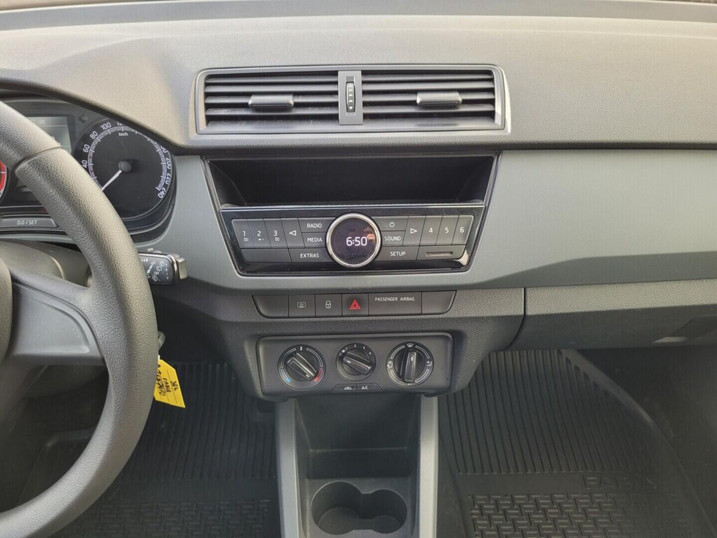 O619V07444_32.webp_FABIA Active 1.0 TSI 70 kW manuál, DPH