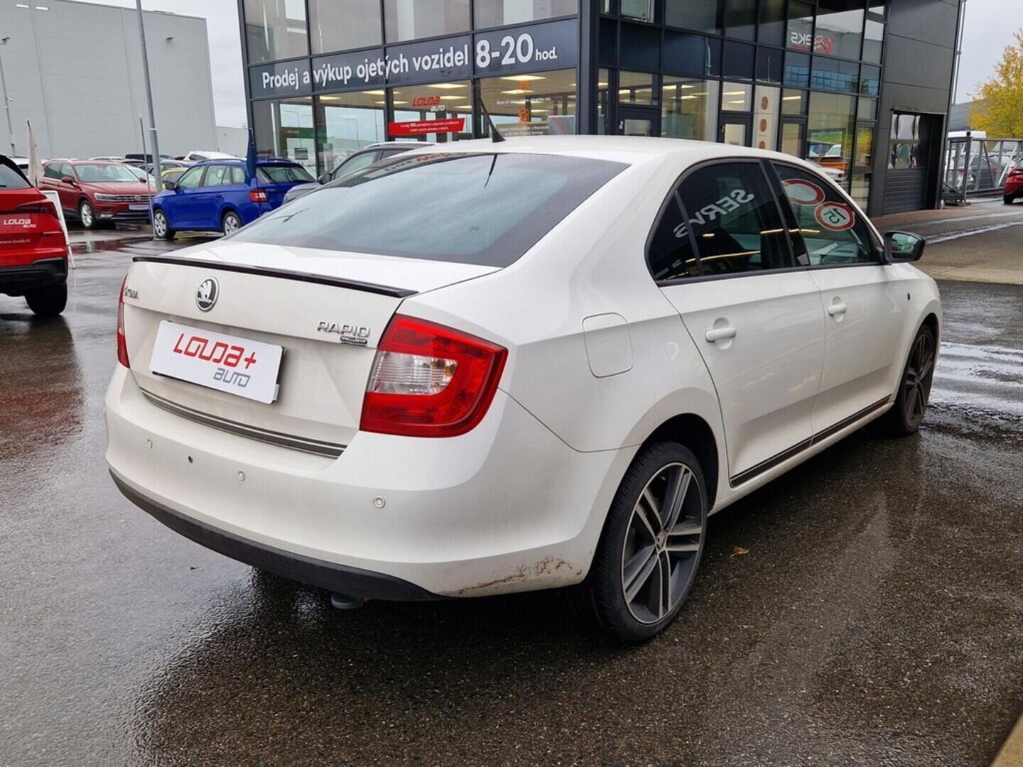 O619V07446_11.webp_RAPID Ambition 1.2 TSI 63 kW manuál