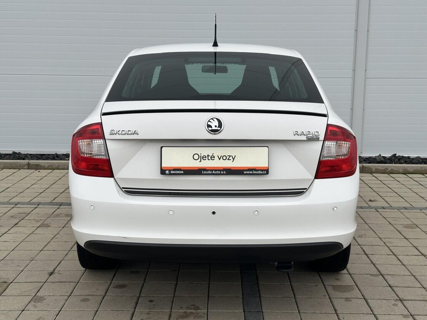 O619V07446_15.webp_RAPID Ambition 1.2 TSI 63 kW manuál