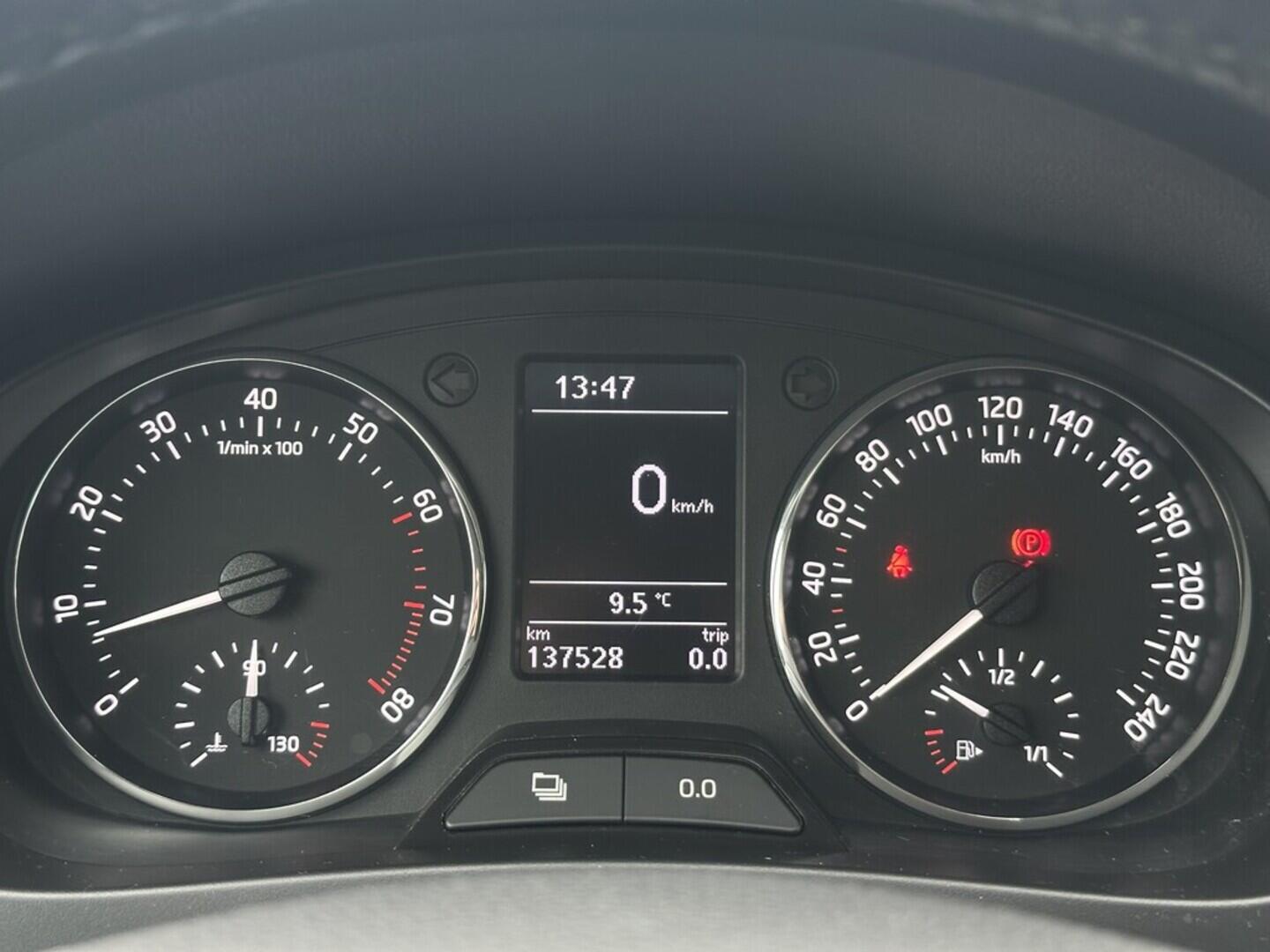 O619V07446_19.webp_RAPID Ambition 1.2 TSI 63 kW manuál