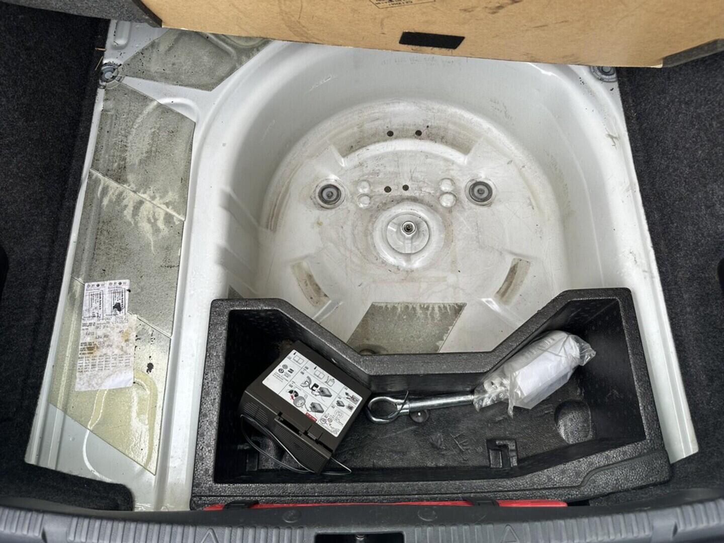 O619V07446_30.webp_RAPID Ambition 1.2 TSI 63 kW manuál