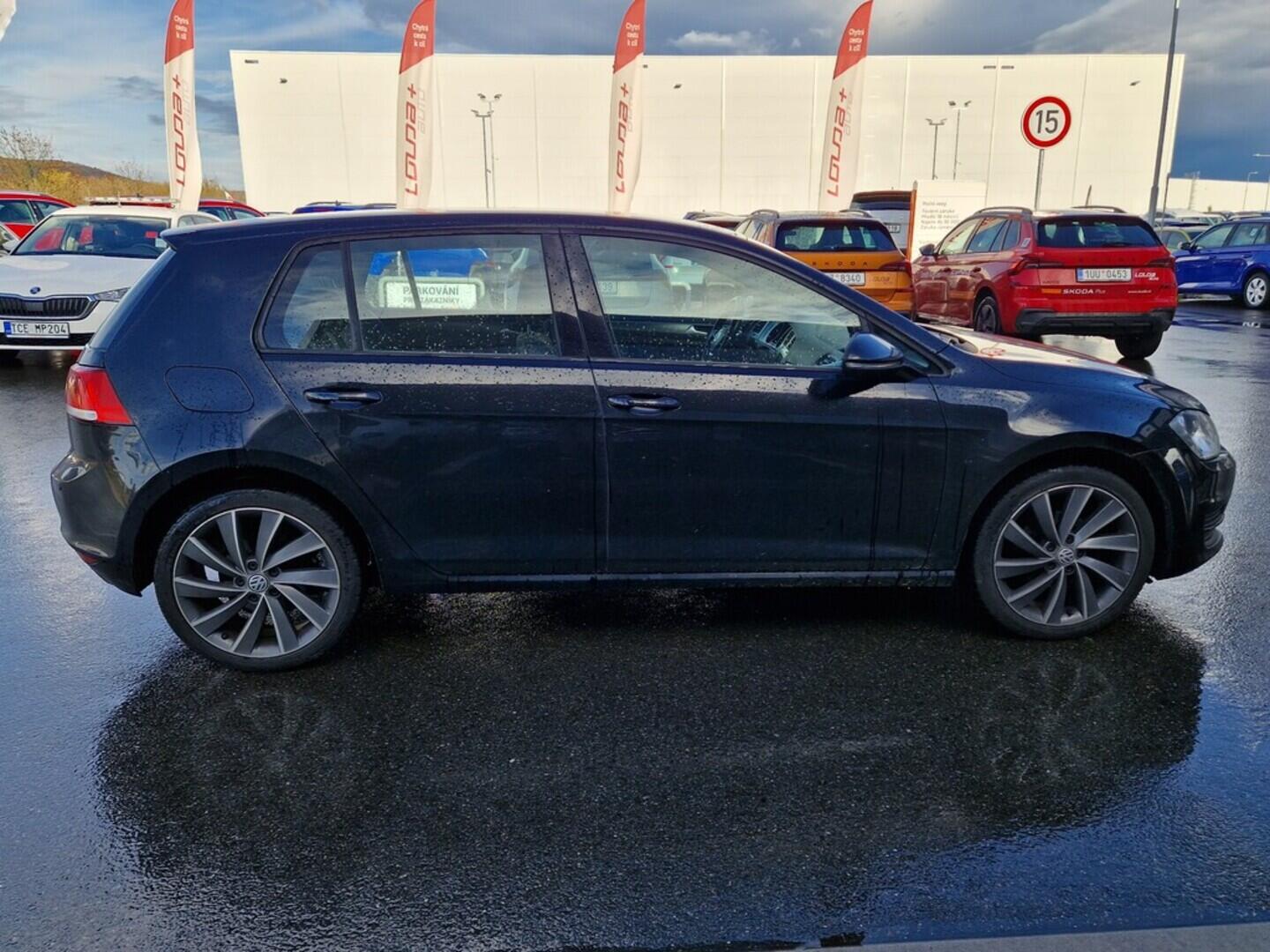 O619V07447_12.webp_GOLF Comfortline 1.2 TSI 77 kW manuál