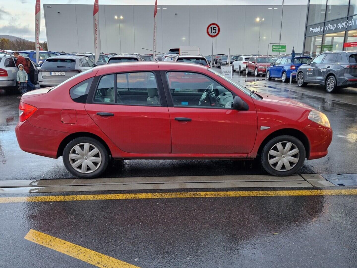 O619V07448_12.webp_THALIA  1.1 i 55 kW manuál