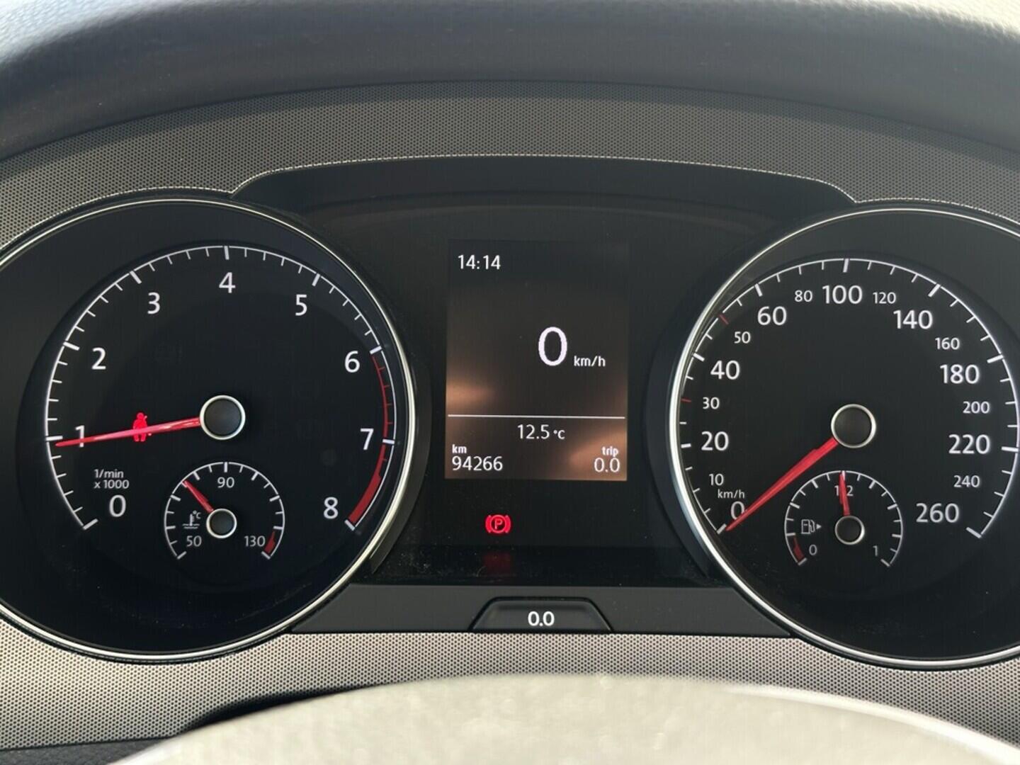 O619V07449_19.webp_GOLF SPORTSVAN Trendline 1.0 TSI 81 kW manuál