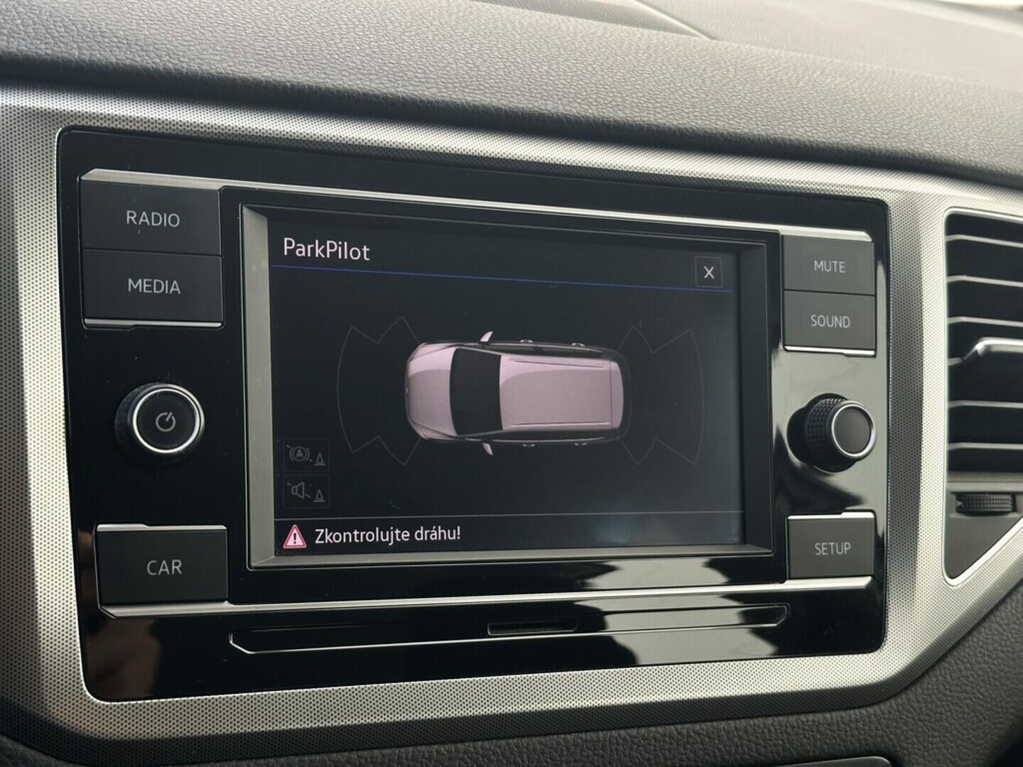 O619V07449_25.webp_GOLF SPORTSVAN Trendline 1.0 TSI 81 kW manuál