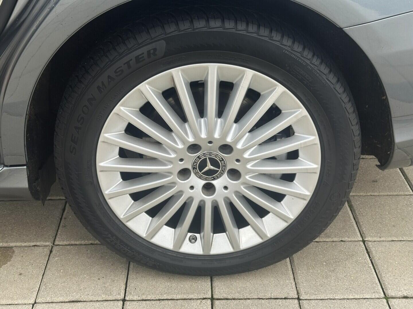 O619V07450_29.webp_C250  2.1 Bluetec 150 kW automat