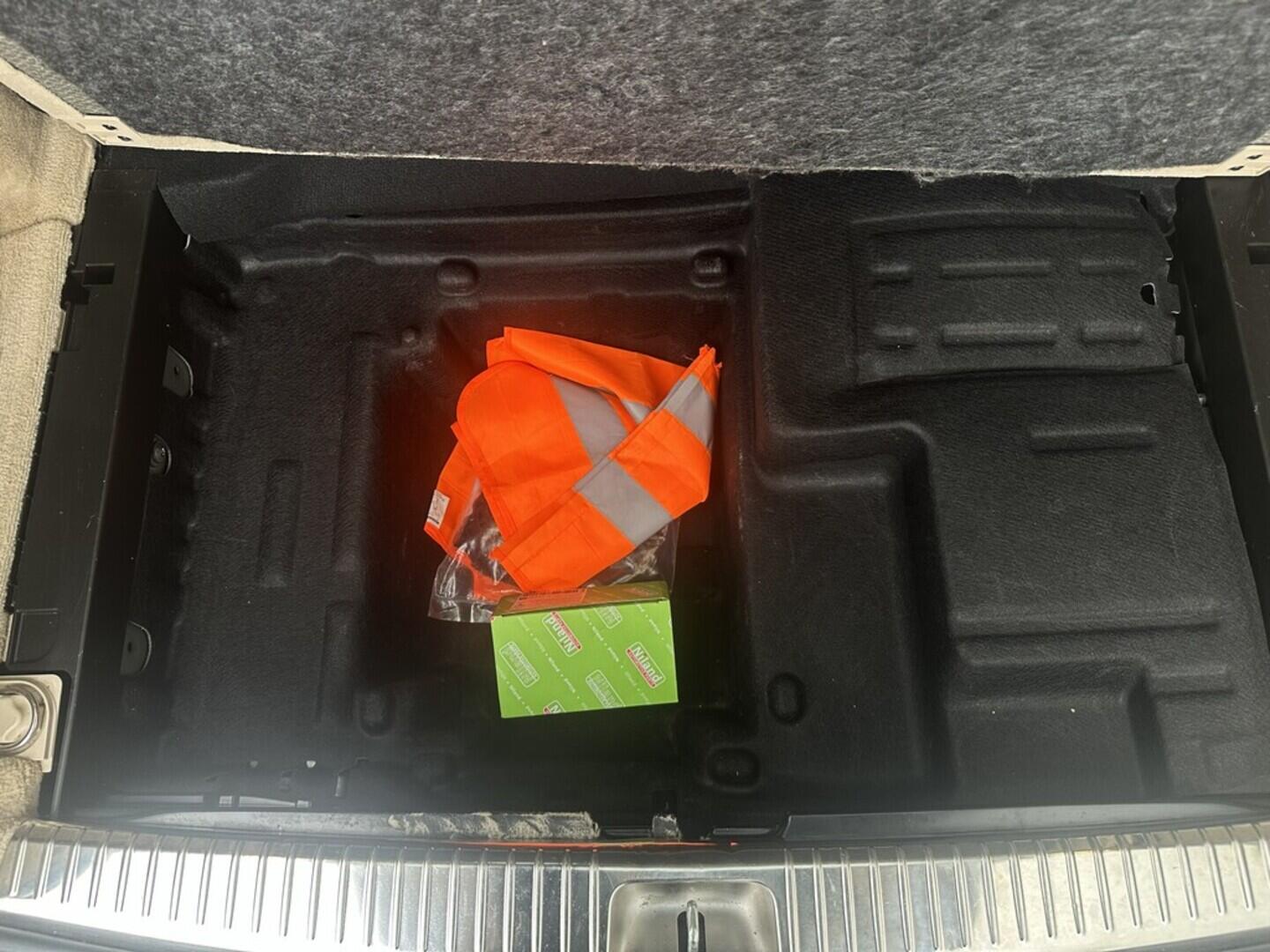 O619V07450_35.webp_C250  2.1 Bluetec 150 kW automat