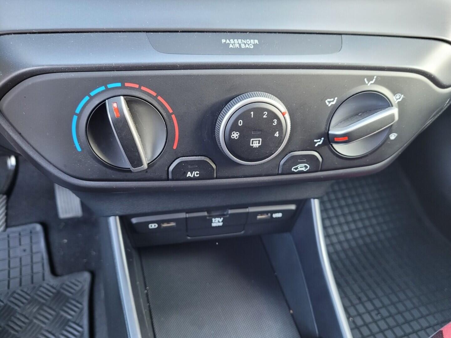 O619V07451_27.webp_I20 Comfort Club 1.0 T-GDI 74 kW manuál