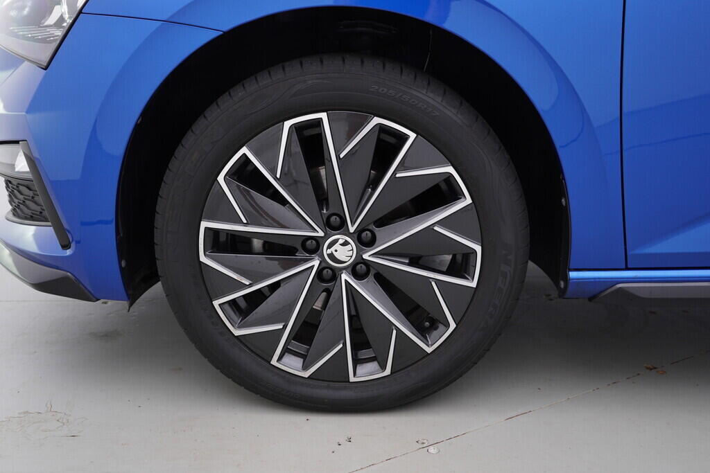 O619V07453_39.webp_SCALA Monte Carlo 1.5 TSI 110 kW automat, DPH