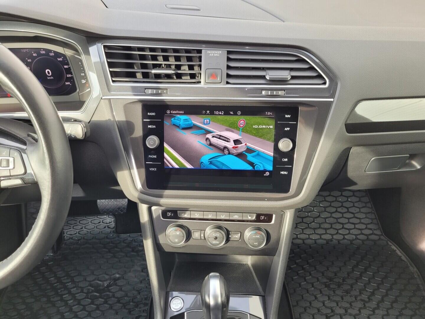 O619V07462_34.webp_TIGUAN ALLSPACE R-line Highline 2.0 TDI 110 kW automat