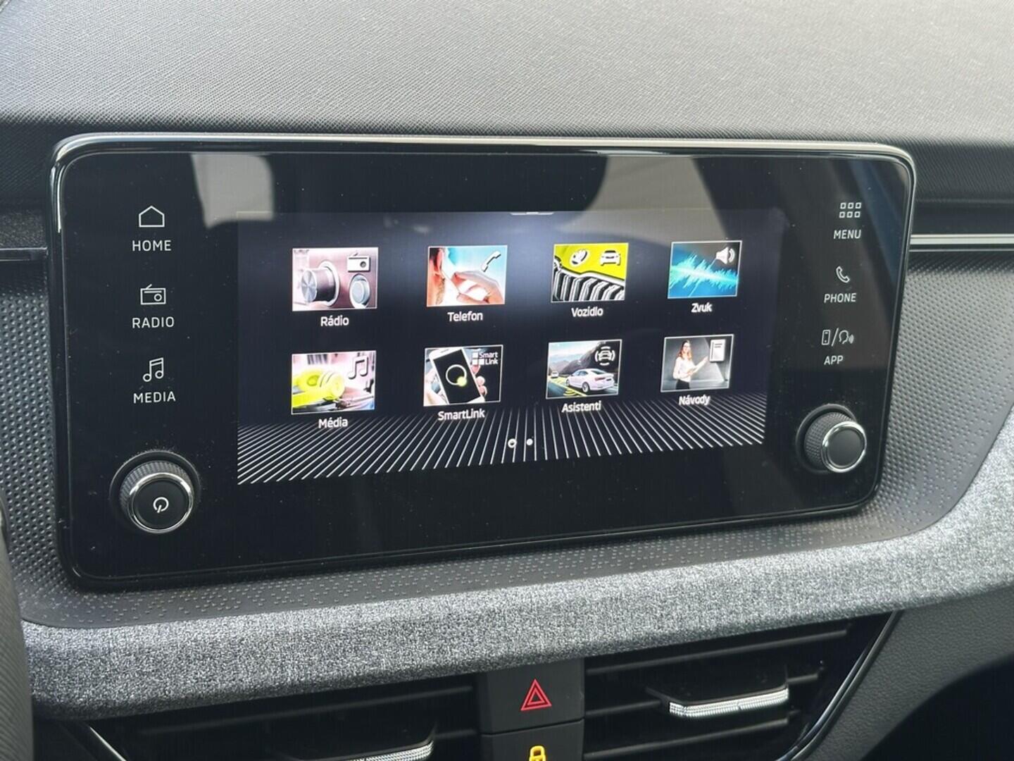 O619V07465_25.webp_KAMIQ Selection 1.0 TSI 85 kW manuál, DPH